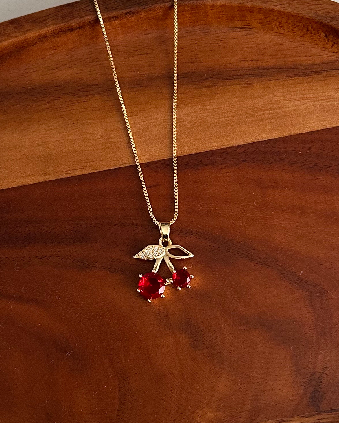 Collar cherry 50 cm