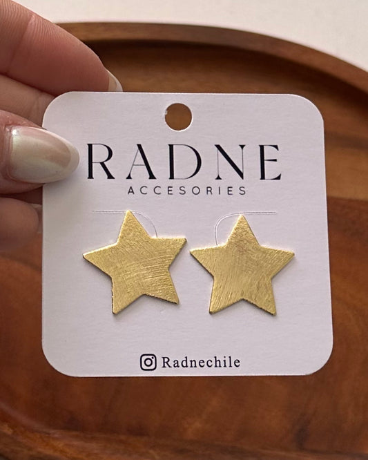 Aros estrella oro
