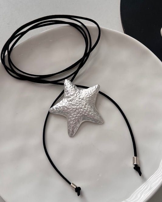 Collar Estelar plateado