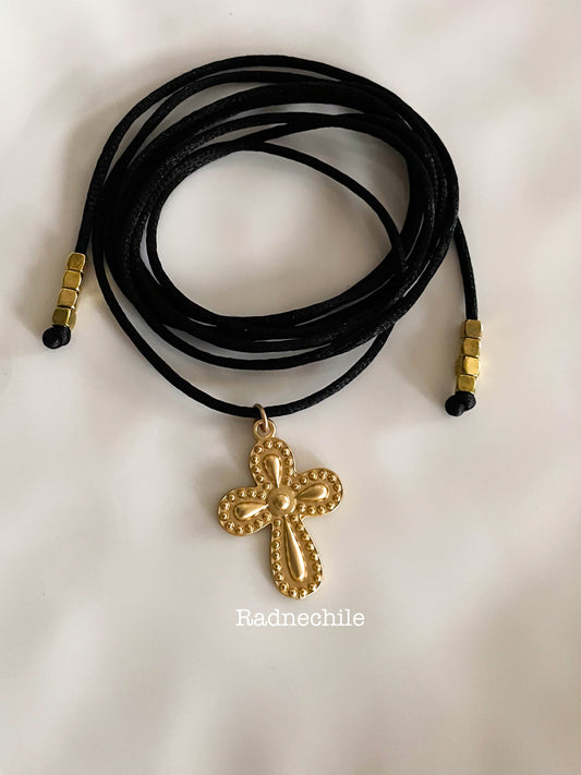 Collar Amada gold