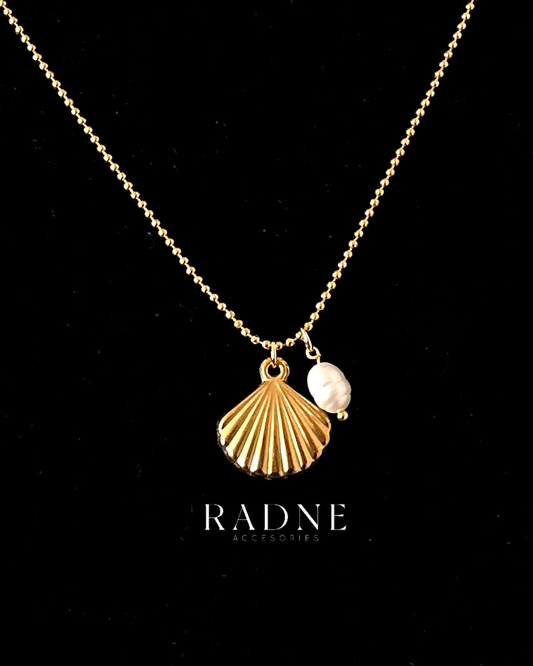 Collar Conchita gold