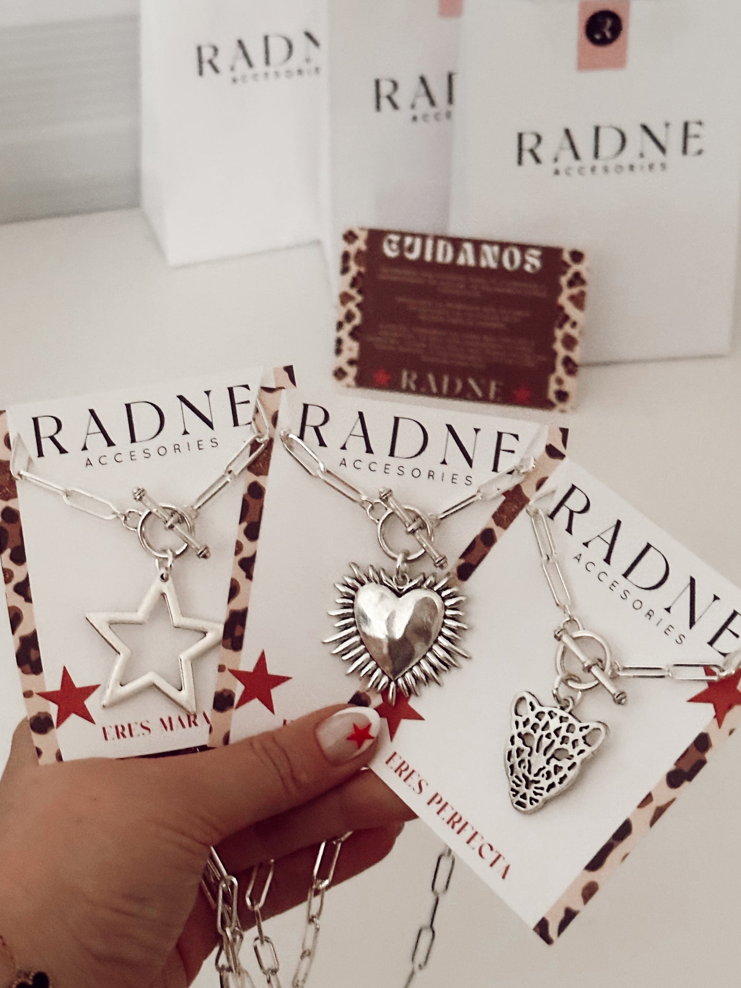 3 Collares $23.990 envio gratis