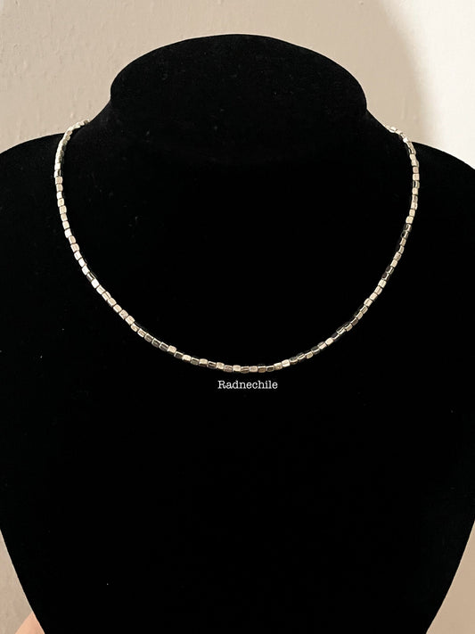 Collar tetrix